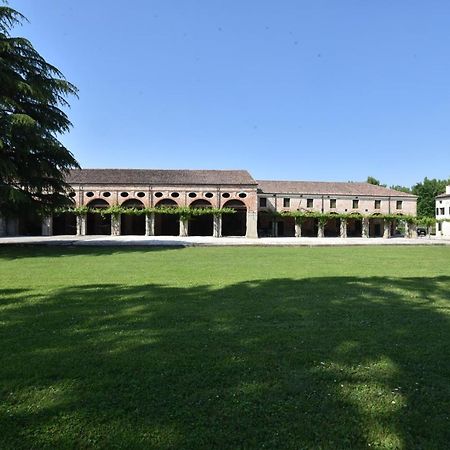 مبيت وإفطار Campo San Martino Tenuta Le Risare المظهر الخارجي الصورة