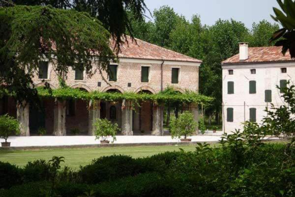 مبيت وإفطار Campo San Martino Tenuta Le Risare المظهر الخارجي الصورة